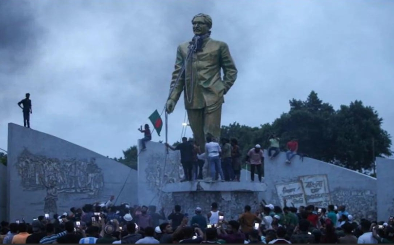 Father of Bangladesh no longer on Currency