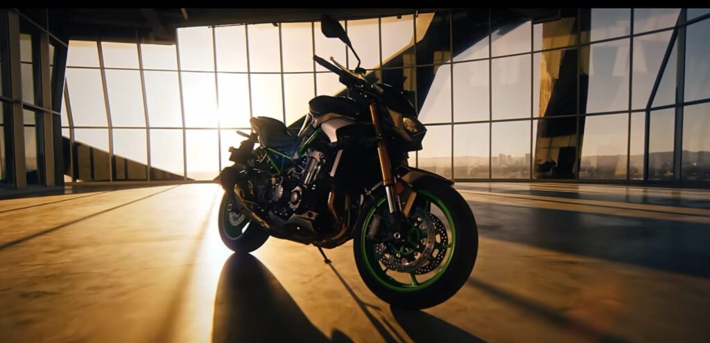 Kawasaki Z900 Price
